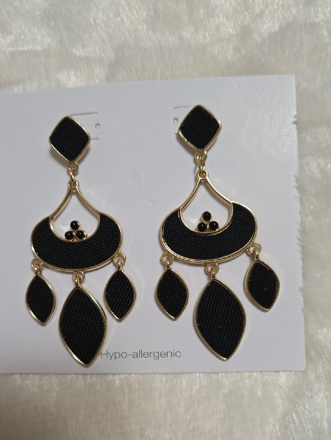 Elegant Black And Gold Chandelier Drop Earrings - Hypoallergenic